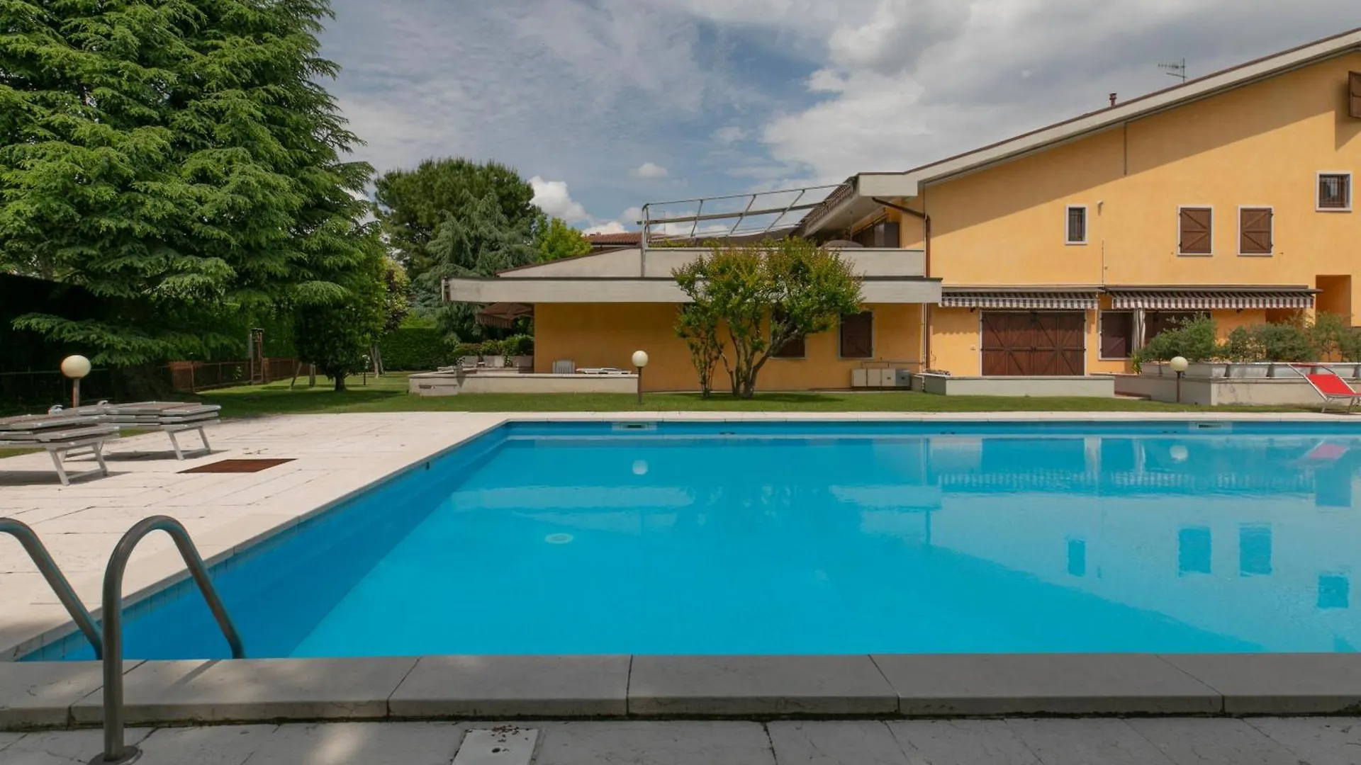 Casa Marisa - In Residence Con Piscina Bardolino 0*,